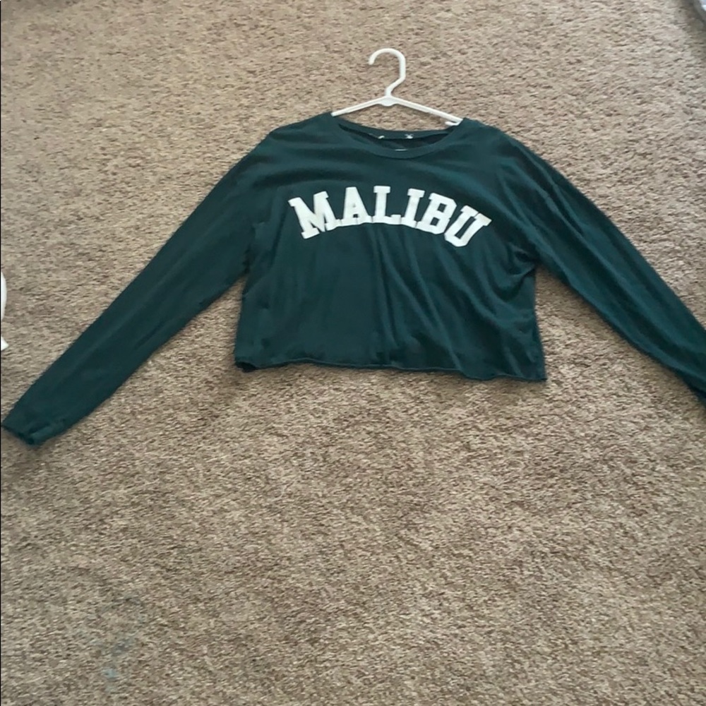 cute dark green malibu long sleeve